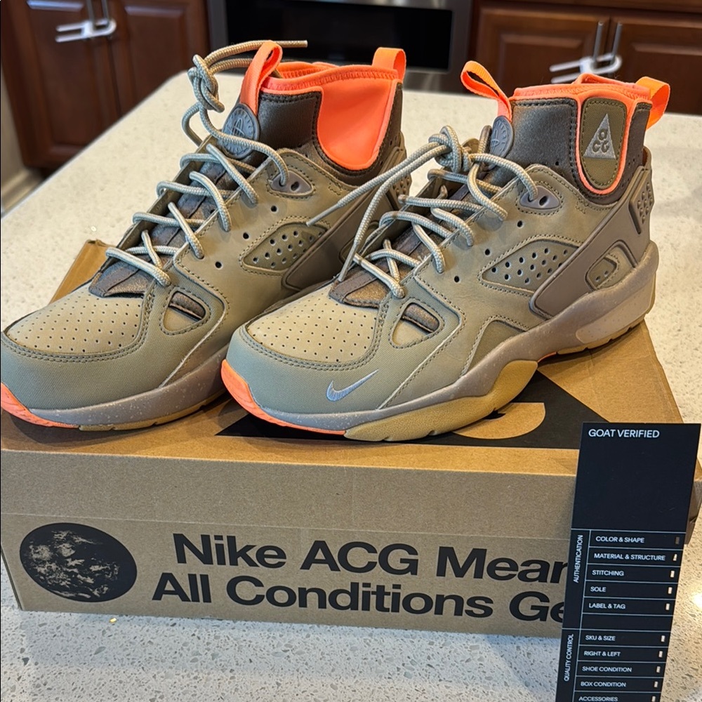 Nike ACG Tan and Orange High-Top Sneakers men’s size 10